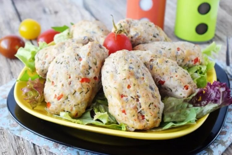 ПП котлеты из индейки с овощами на пару